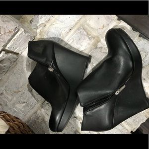 BCBG Generation Weslee Wedge Booties